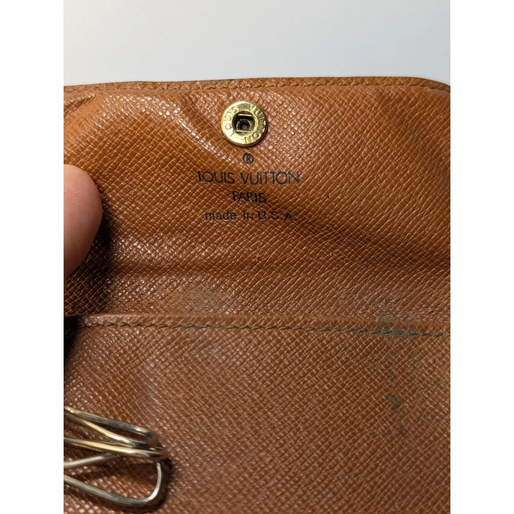Louis Vuitton Monogram 4 Key Holder Multicles Case‎